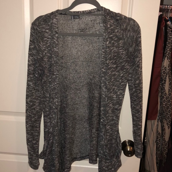 Urban outfitters slouchy B&w cardigan - Picture 2 of 5